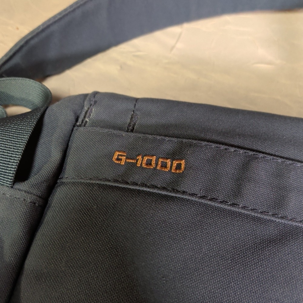 Fjallraven Foldsack No.2 Messenger Bag Cross Body Blue G-1000 Travel Work - Picture 3 of 13